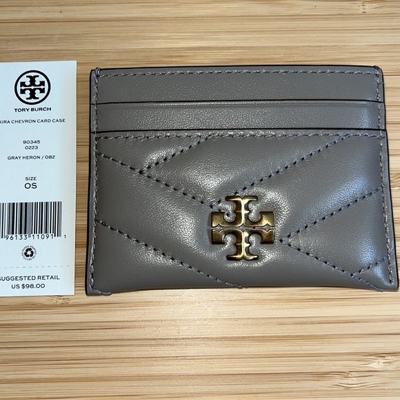 New Tory Burch Kira Chevron Card Case quilted lambskin leather, gold-ton… - Picture 9 of 10
